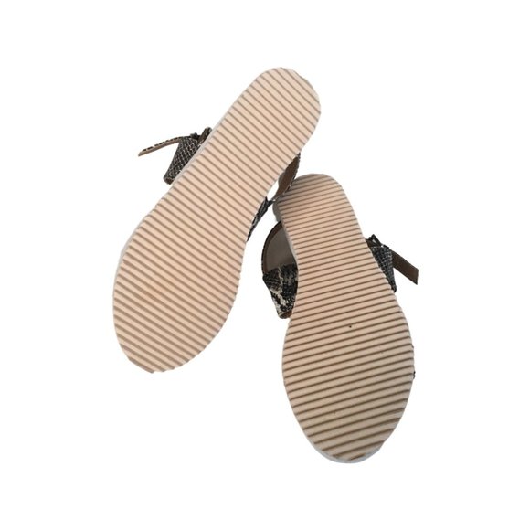 🌸4/$30🌸 NWOT Faux Snake Skin Sandals - Picture 7 of 9